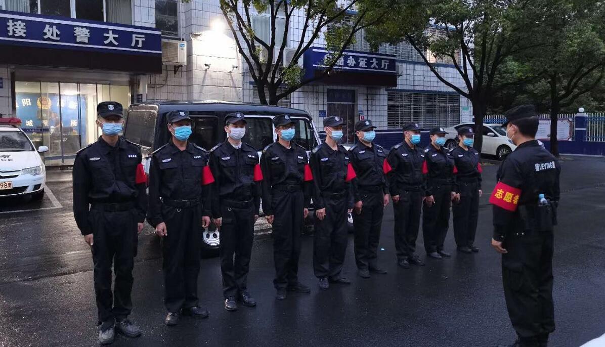 倡導(dǎo)文明新風(fēng)，共建美好襄陽！創(chuàng)文有咱獵鷹來幫忙