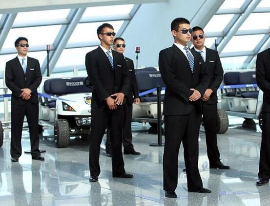 私人保鏢為何發(fā)展如此迅速，襄陽獵鷹保安告訴您？