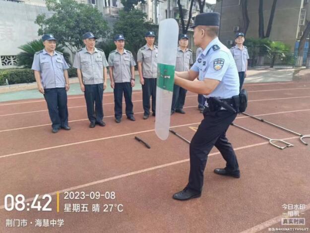 獵鷹護(hù)航秋季開學(xué)，強(qiáng)化駐校保安員培訓(xùn)